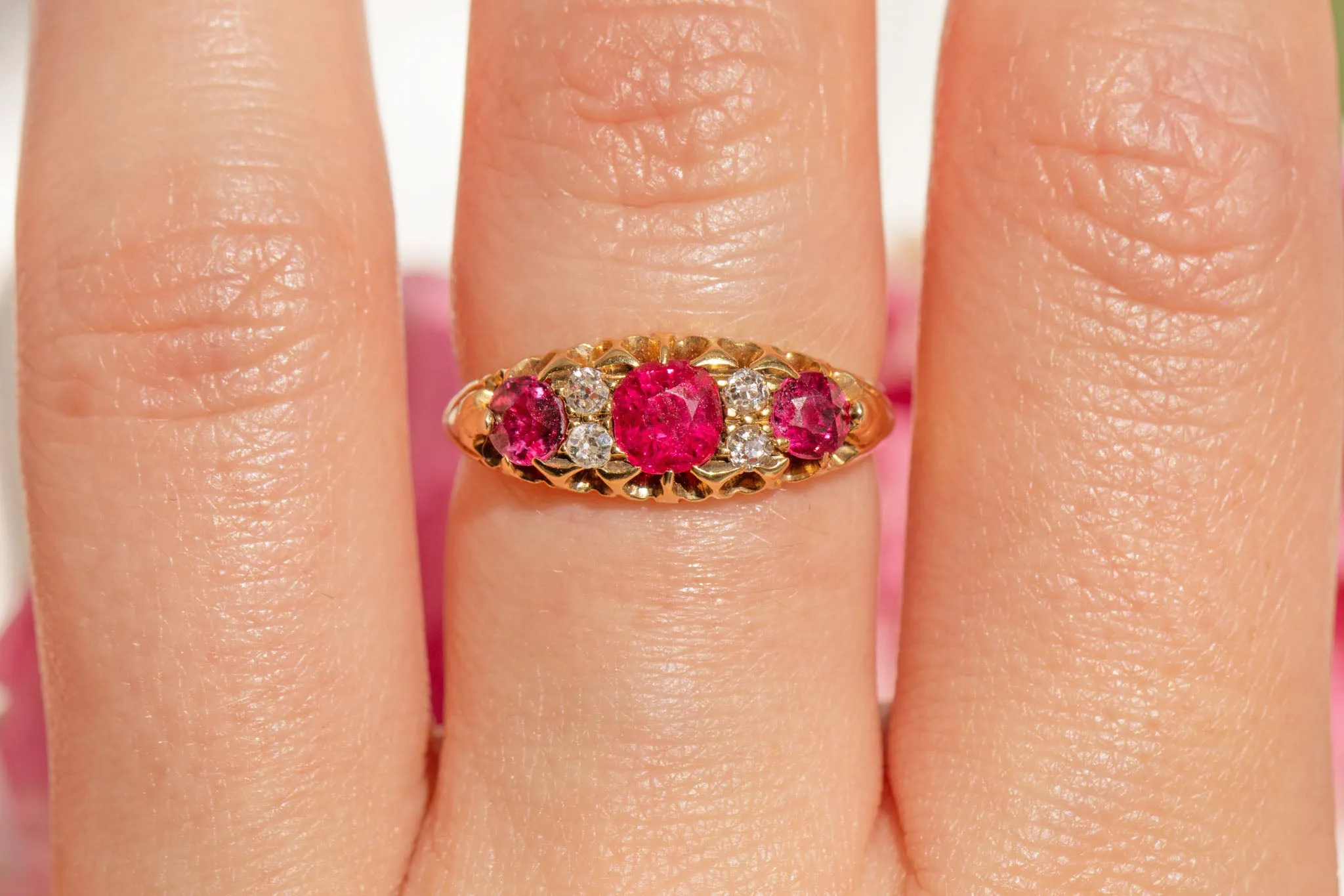 18ct Gold Natural Ruby Diamond Ring, 1.00ct Ruby