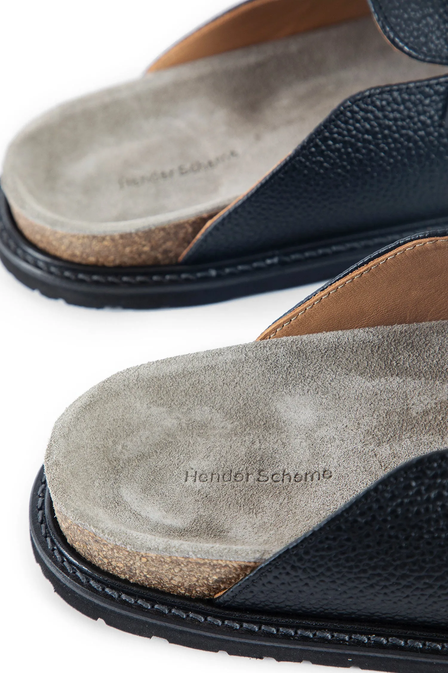 HENDER SCHEME MAN BLACK LOAFERS & FLATS